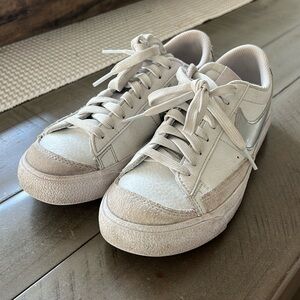 Nike Blazer Low ‘77 Shoes 4.5 Youth